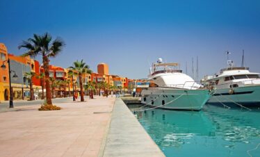 yachts docked at hurghada egypt